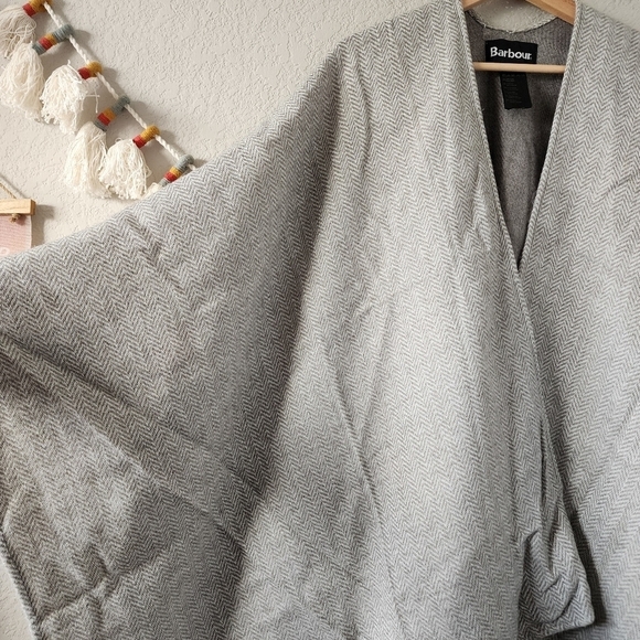 Barbour Tartan Open Front Poncho Cape Knit Woven Gray Winter Warm Minimalist OS - Picture 5 of 12
